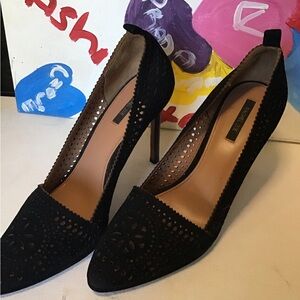 Rachel Zoe Black Suede Perforated Laser Cut Stilettos Size 11